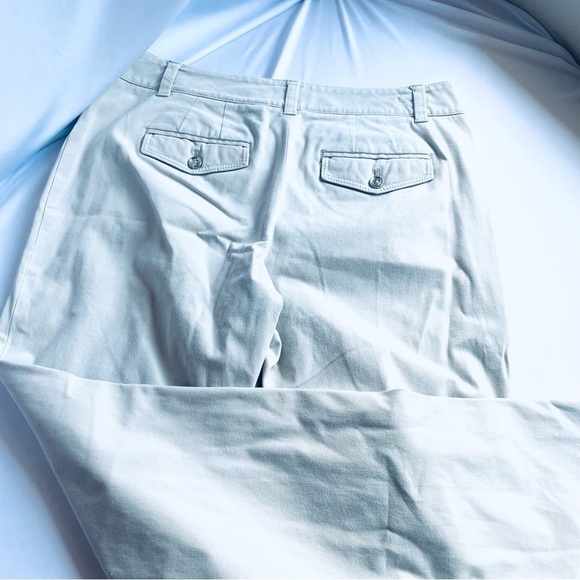 White House Black Market Beige Modern Boot Pants - Size 8R - Picture 8 of 10